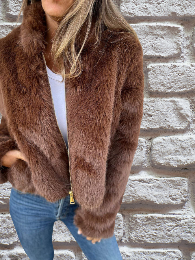 Short Lined Warm Faux Fur Winter Coat for Women
