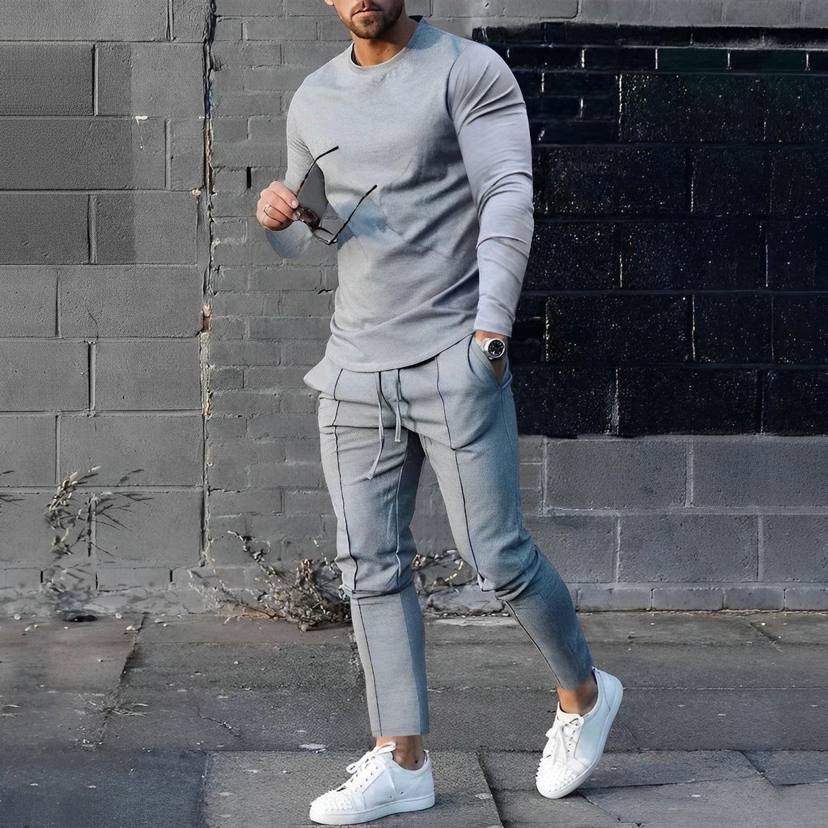 Men's tracksuit training set with long sleeve sweater and jogging pants
