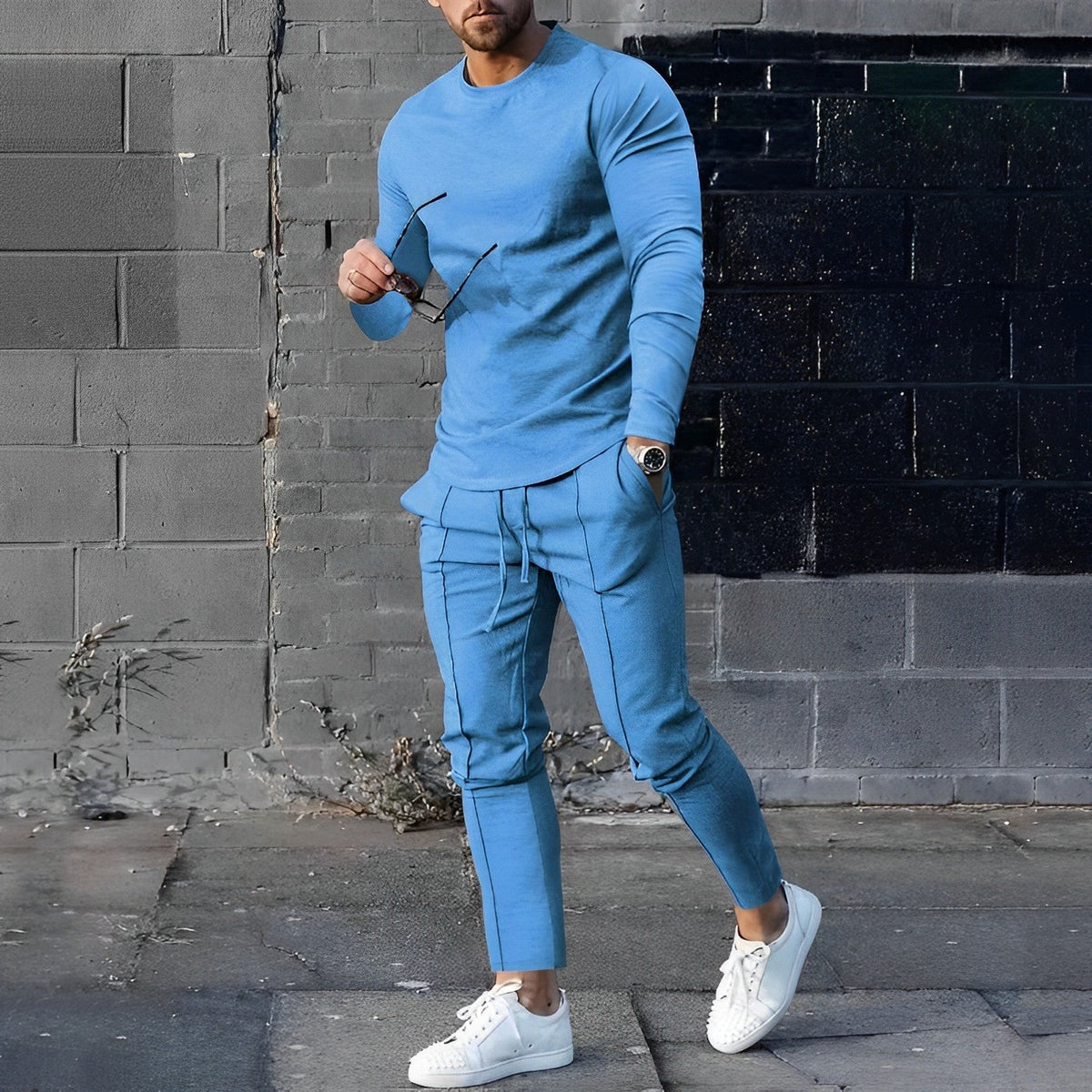 Men's tracksuit training set with long sleeve sweater and jogging pants