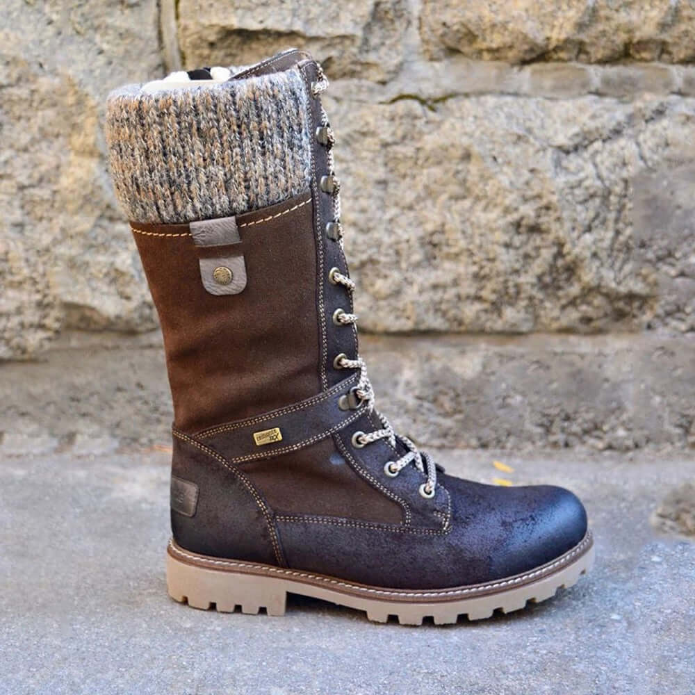 Women’s winter boots with laces, high shaft, and lining