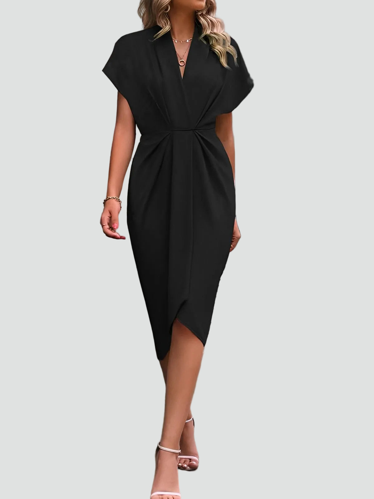 Vestido envelope para senhora, corte regular, tecido macio, cai bem na silhueta