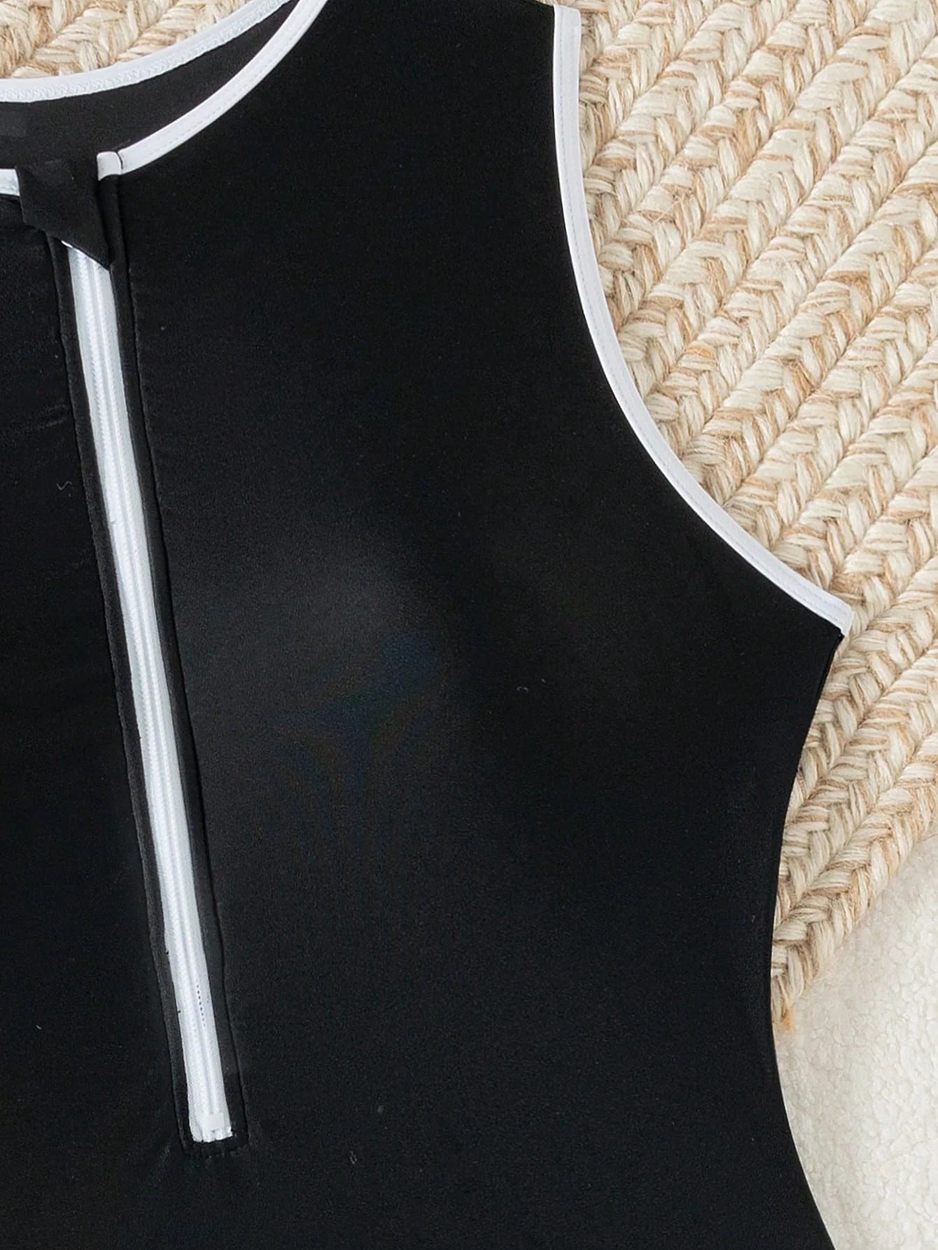 Dámske plavky so zipsom a vysokým golierom Športové Elegantné Plážové