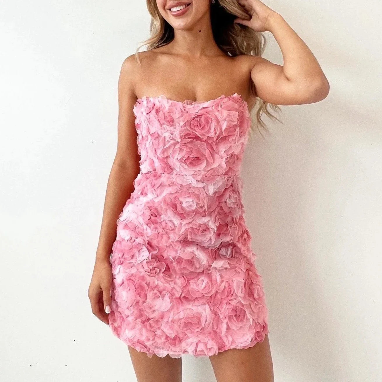 Vestido de novia sin tirantes para mujer con talle alto y motivo floral