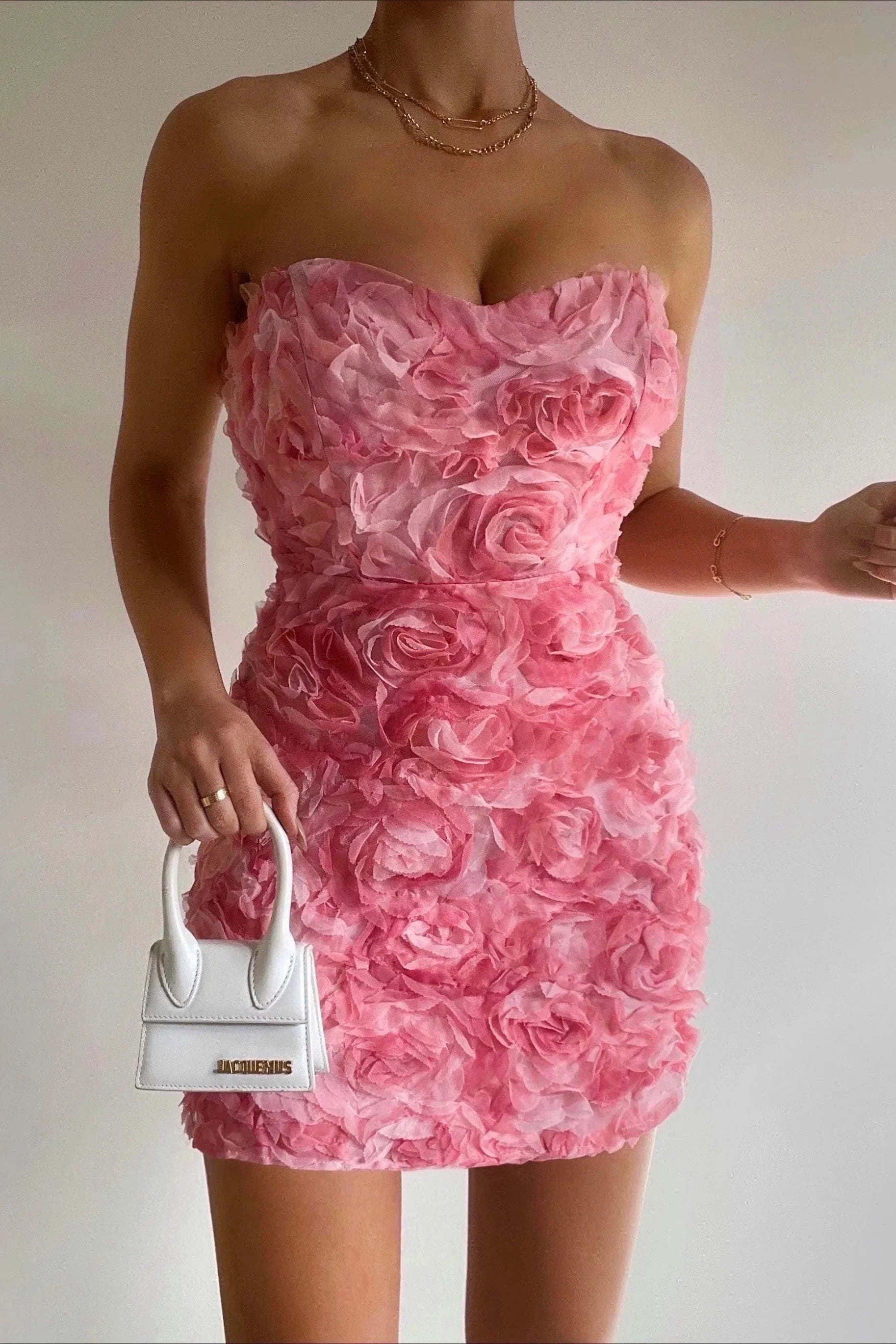 Vestido de novia sin tirantes para mujer con talle alto y motivo floral