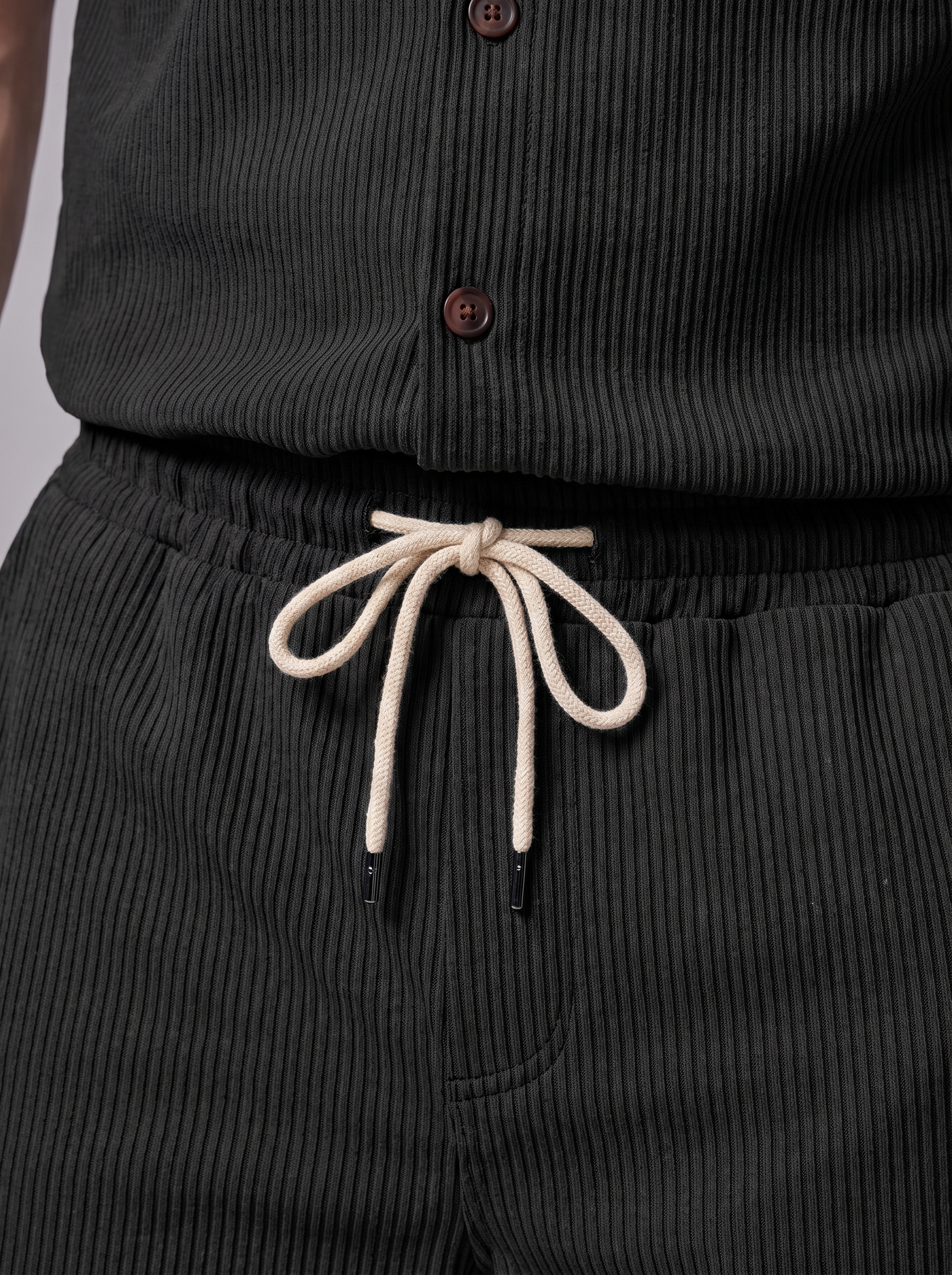 Skjorte- og shortsæt til mænd, ribstrikket med striber, afslappet stil