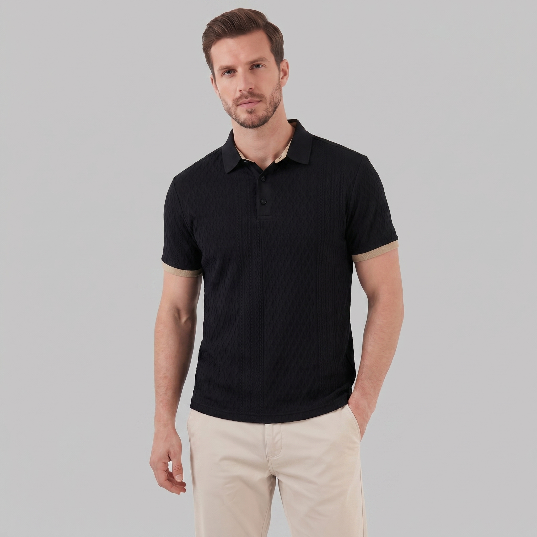 Polo Texturizado Homem Gola Contrastante Corte Ajustado