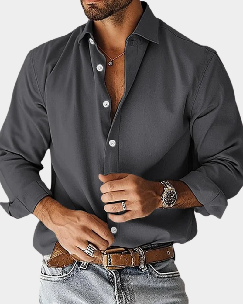Herre skjorte med lange ærmer og button-down krave, slim fit