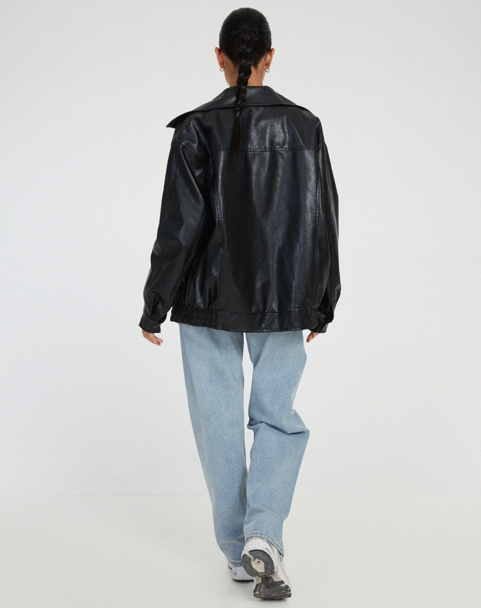 Blouson bomber de luxe pour femme en cuir avec coupe oversize