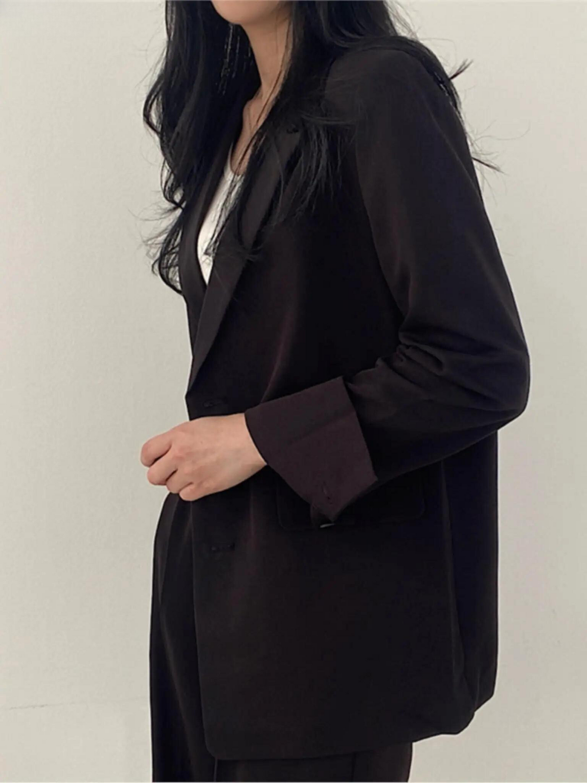 Completo blazer e pantaloni da donna a gamba larga