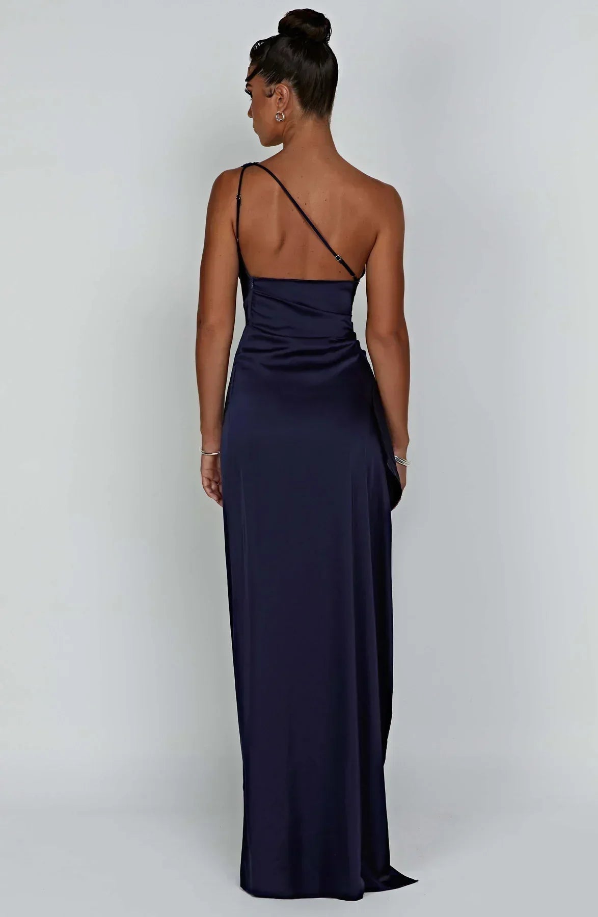 Dames Satijnen Maxi Avondjurk met One-Shoulder en Hoge Split