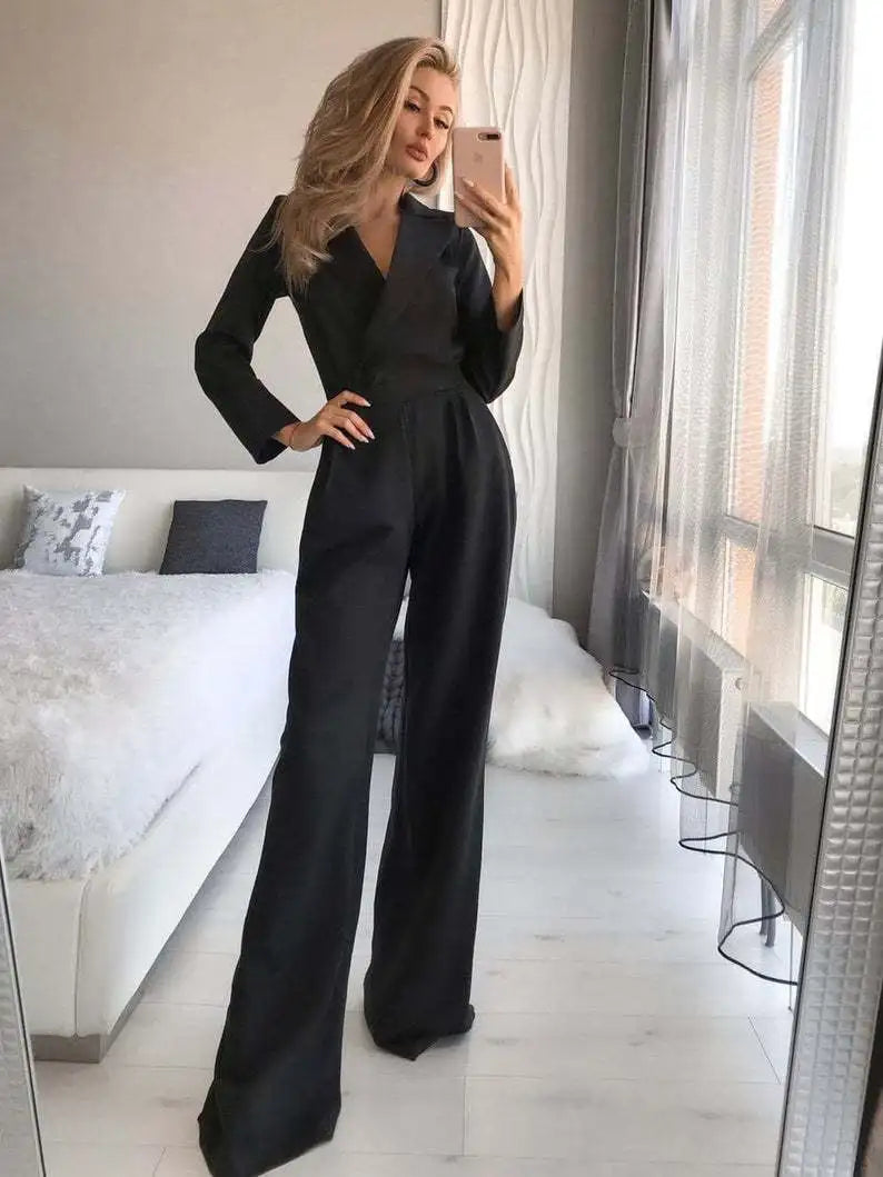 Elegante jumpsuit lungo da donna con colletto a revers