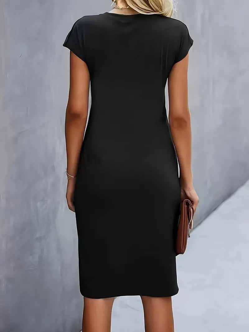 Robe midi intemporelle pour femmes avec col rond et silhouette flatteuse