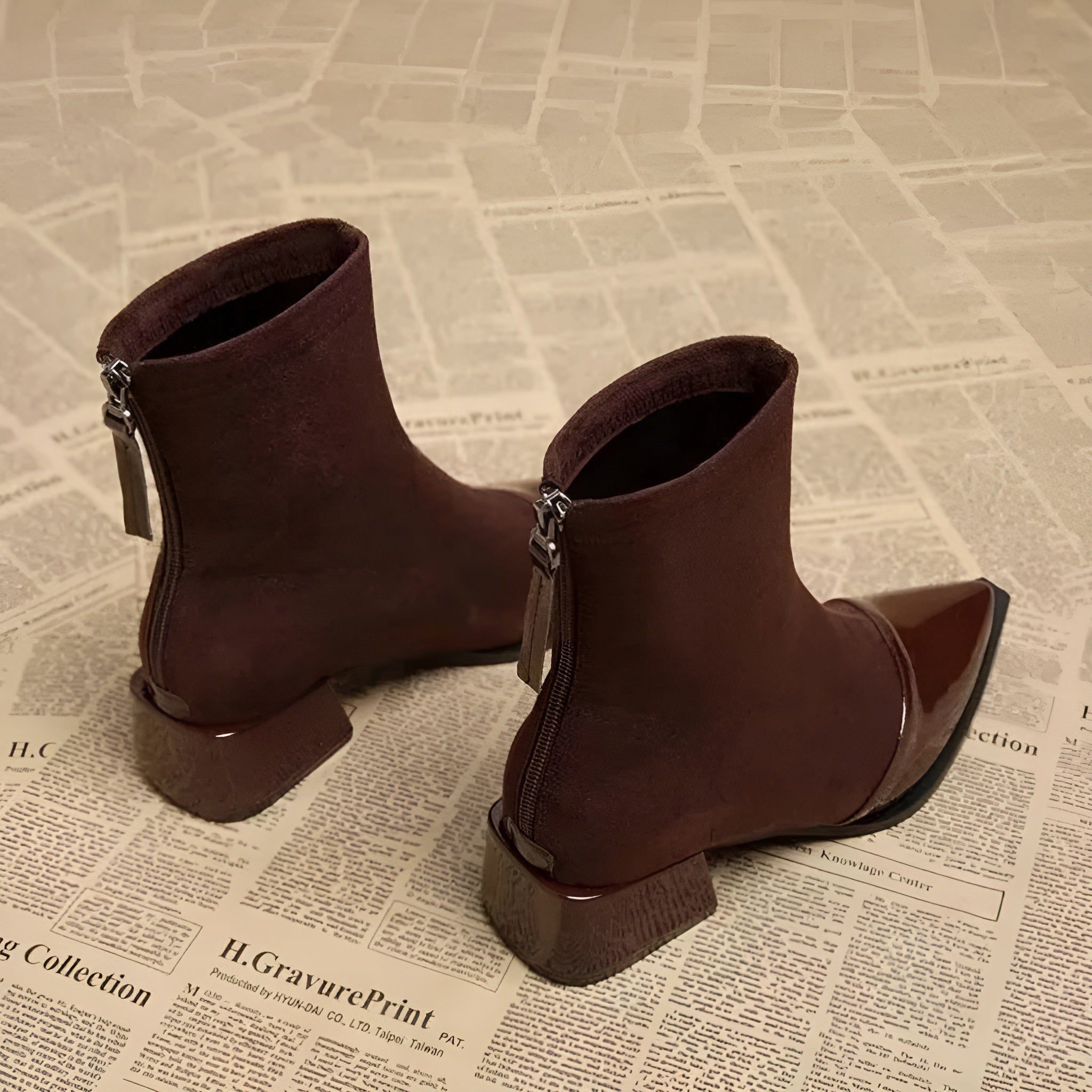 Botins Mulher Camurça Salto Bloco Detalhes Verniz Elegante