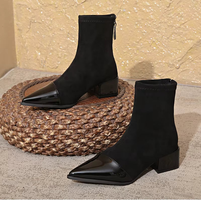 Botins Mulher Camurça Salto Bloco Detalhes Verniz Elegante