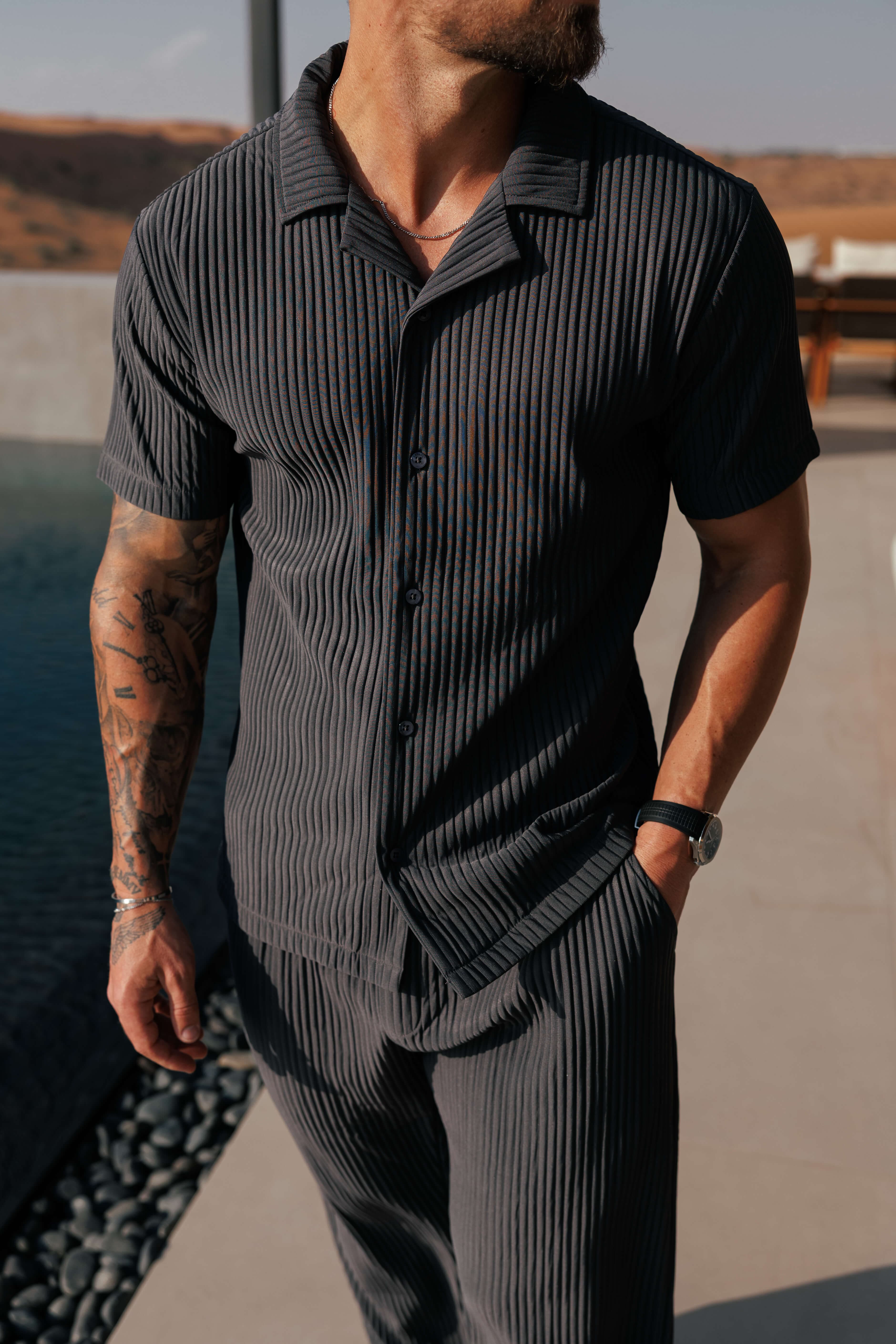 Camisa plisada para hombre ajuste relajado verano casual