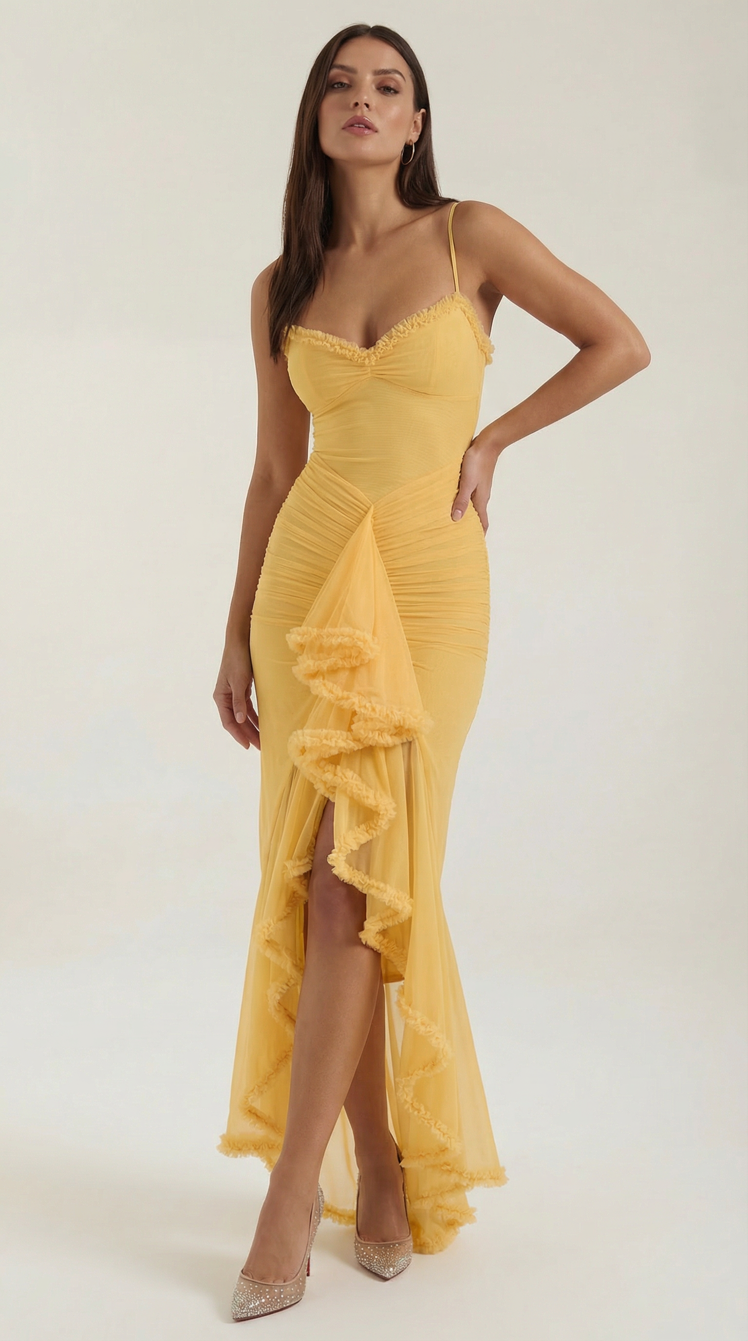 Robe maxi femme col en cœur volants ourlet asymétrique bretelles spaghetti