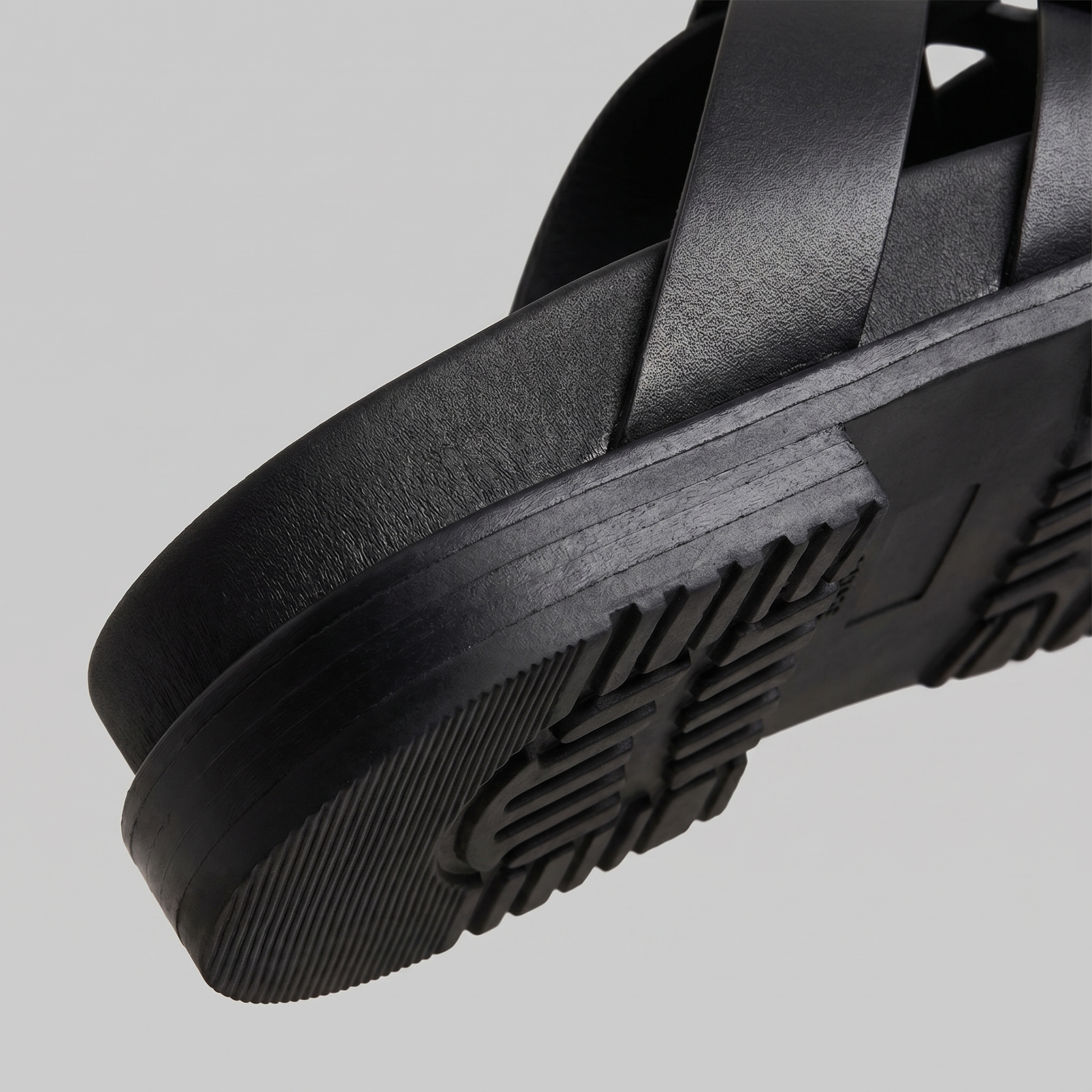 Herren-Sandalen mit Kreuzriemen, lässig für den Sommer